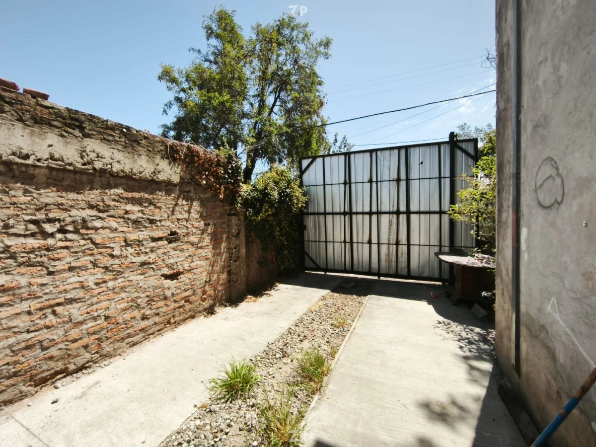 Terreno Con Potencial Uso Comercial E Industrial Inofensivo