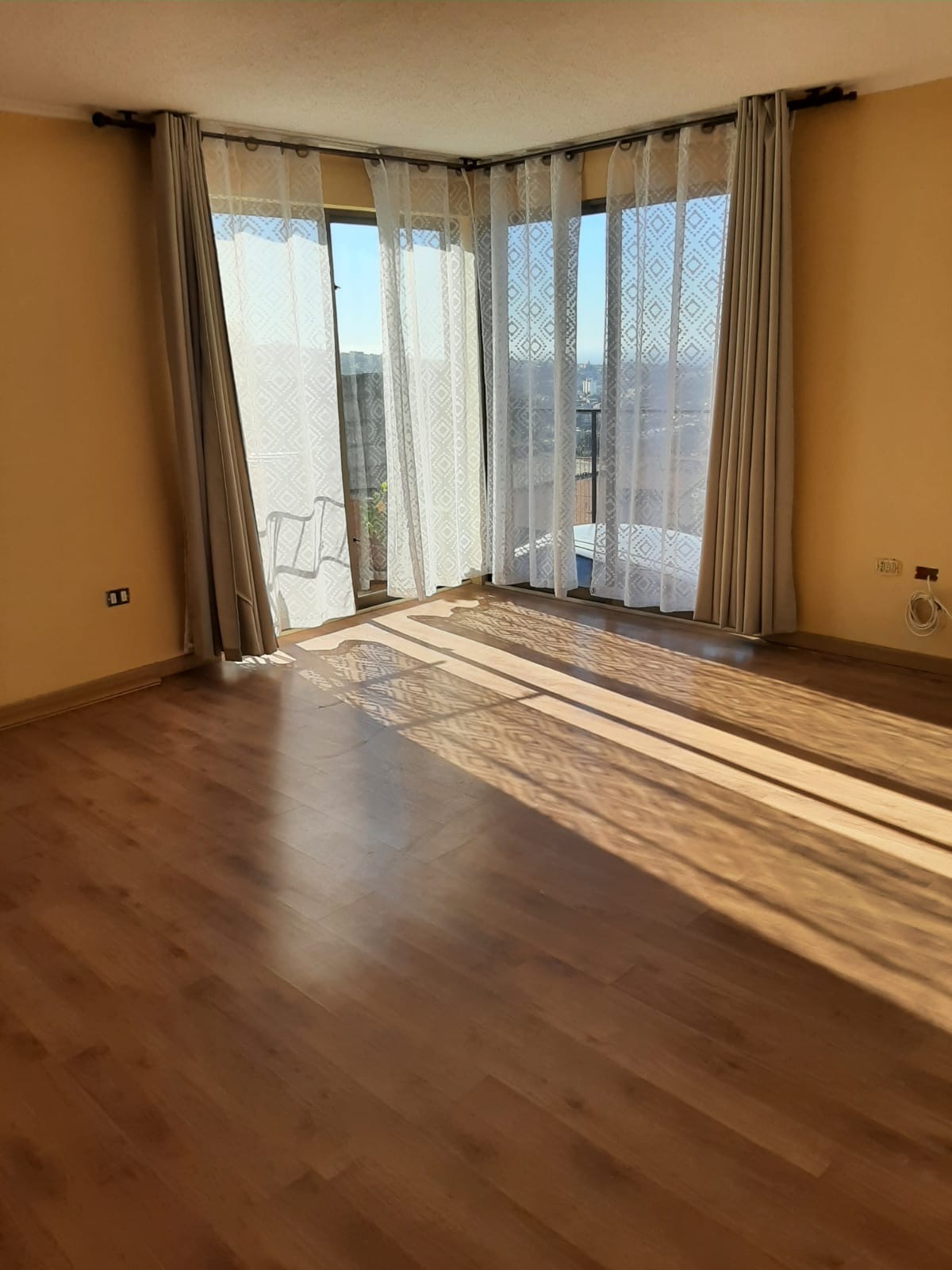 CASA BARRIO RESIDENCIAL VALPARAISO