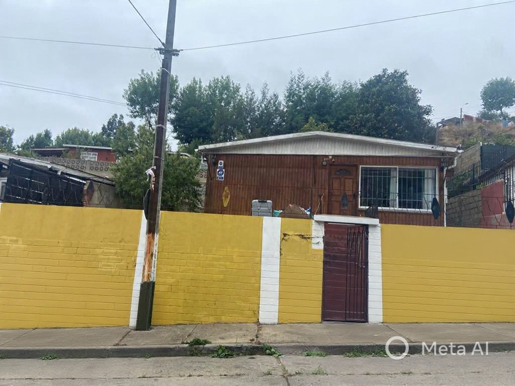 CASA EXCELENTE UBICACIÓN