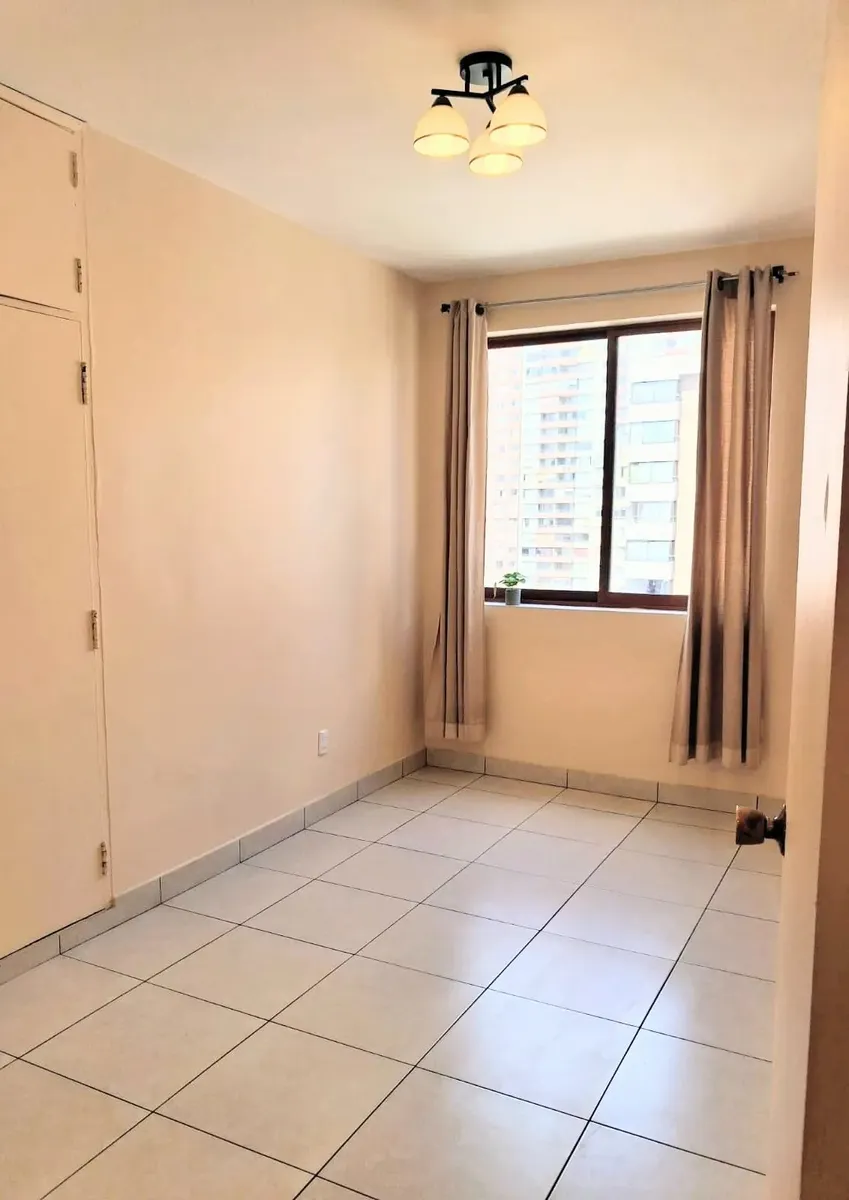 Arriendo departamento Metro Santa Lucía