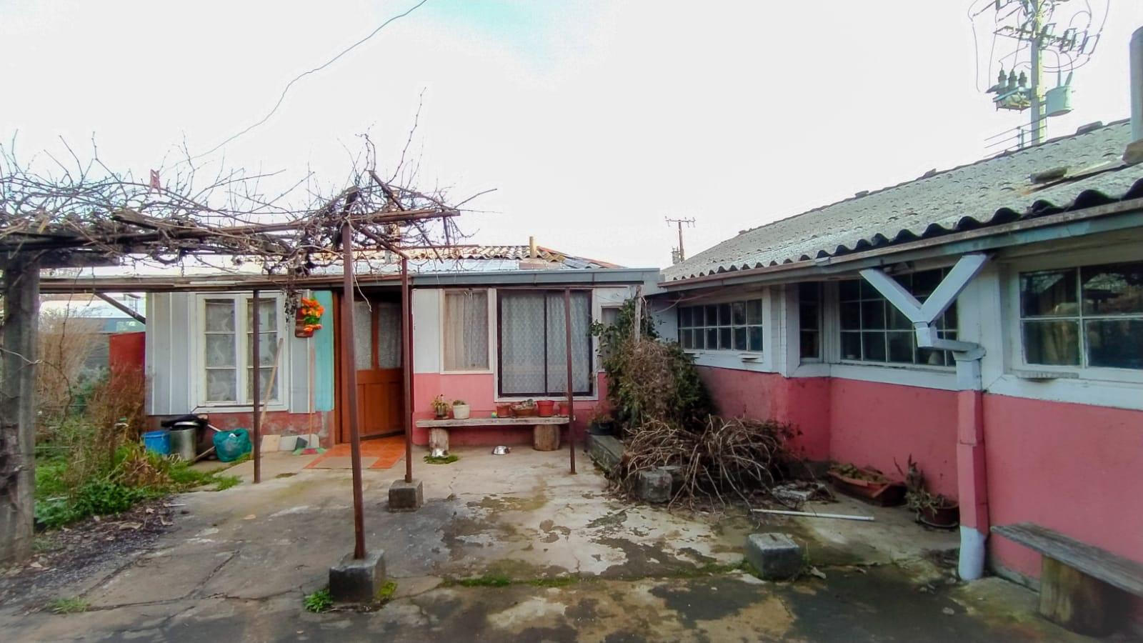 Terreno comercial 800m² en avenida principal.