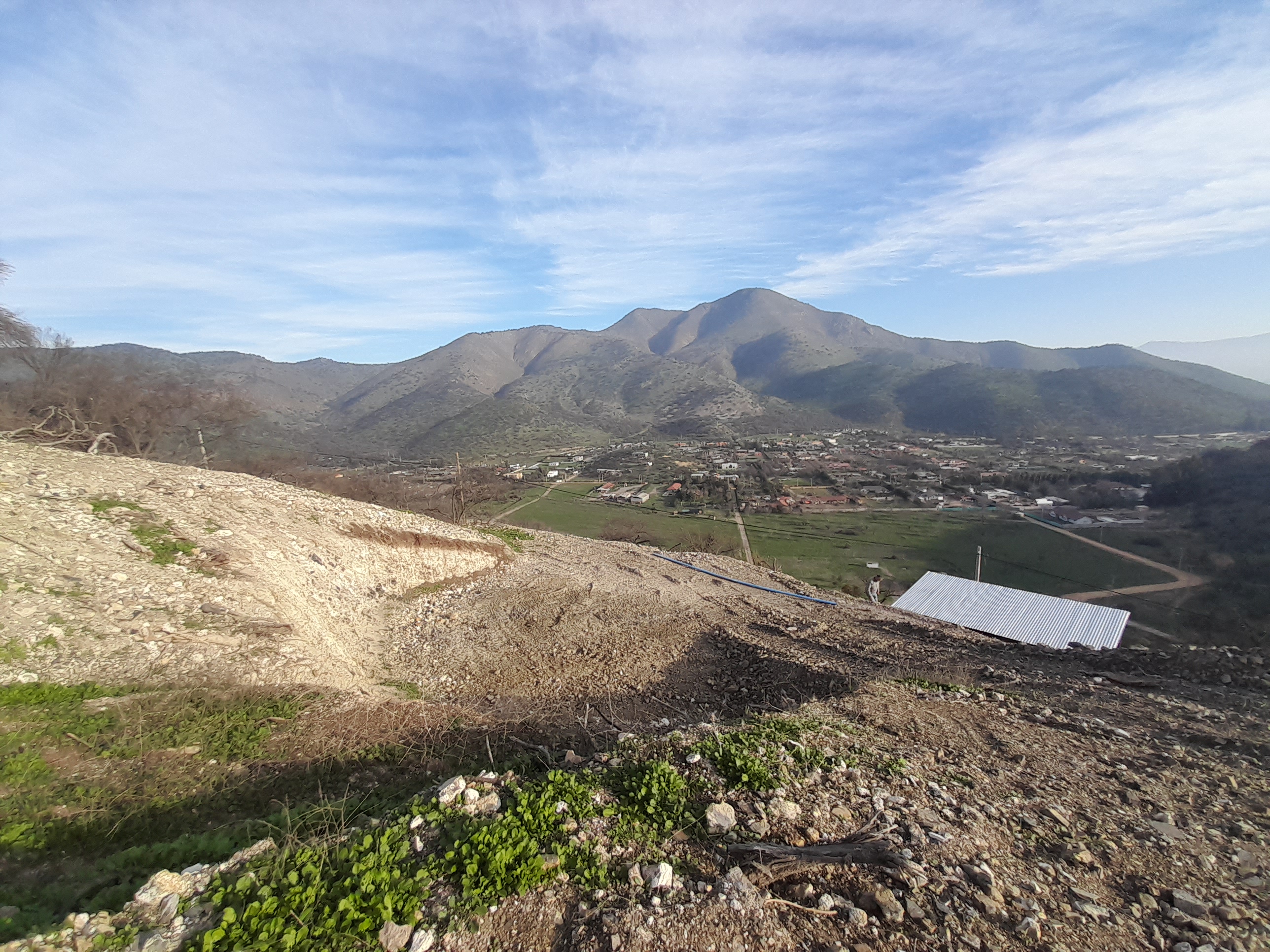 Papagayo, parcelas en cerro Lonquén.